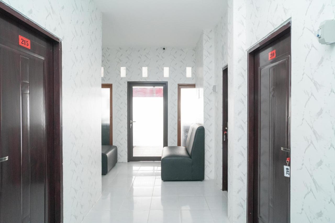 Reddoorz Near Sarinah Jakarta Ngoại thất bức ảnh