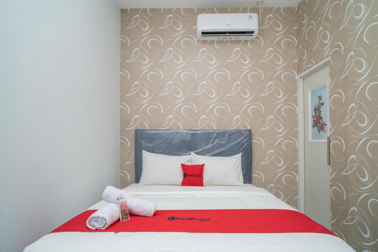 Reddoorz Near Sarinah Jakarta Ngoại thất bức ảnh