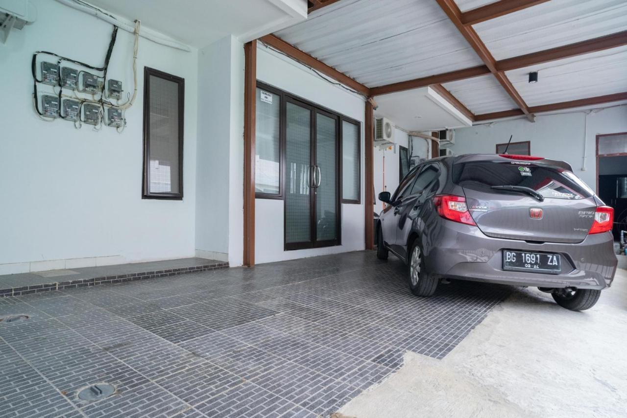 Reddoorz Near Sarinah Jakarta Ngoại thất bức ảnh