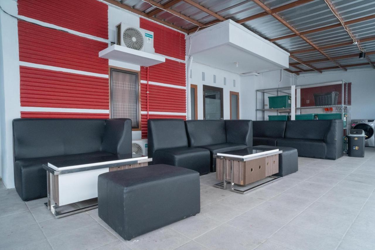 Reddoorz Near Sarinah Jakarta Ngoại thất bức ảnh